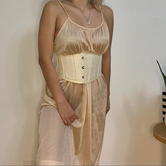 Vintage Night Gown - Picture 2 of 7